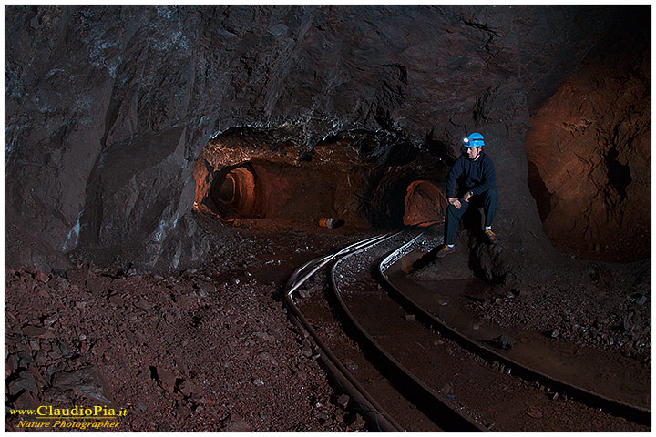 miniera, grotte, Esplorando vecchie miniere abbandonate, Val Graveglia, mines, caves, grotta, mine, cave, pipistrello, rinolofo